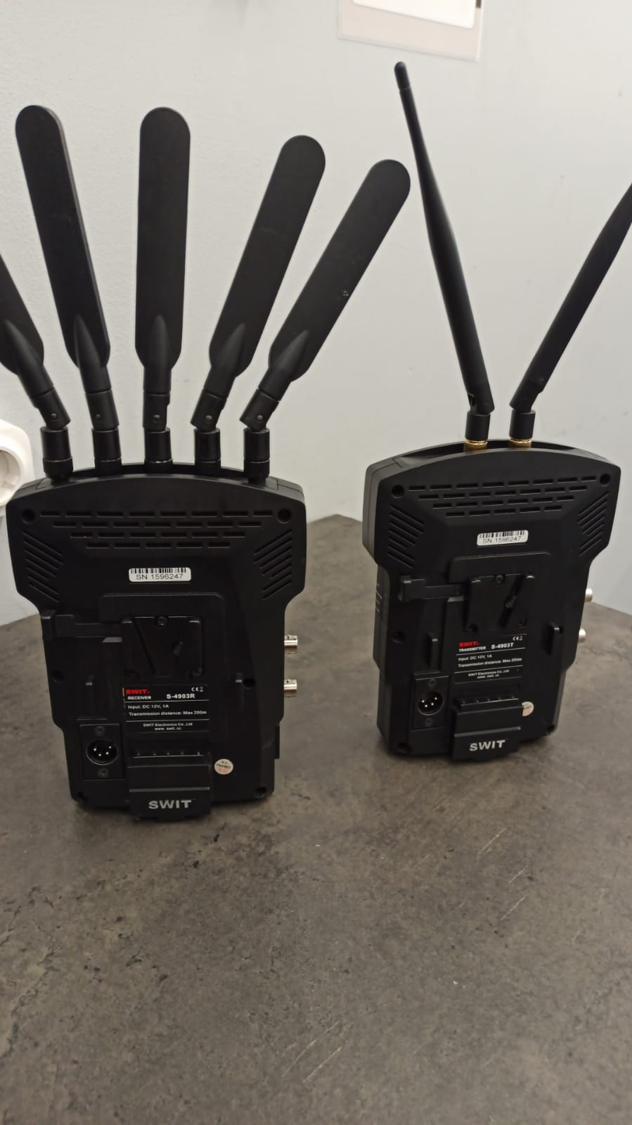 Беспроводная система передачи данных swit S-4903 в магазине RentaPhoto.Store